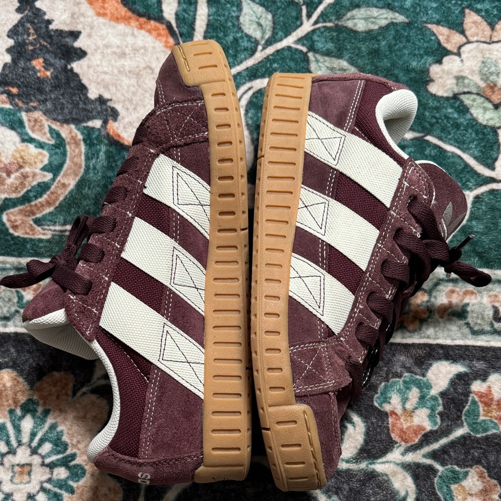 Adidas purple plum limited $$$ Sneakers with White Accents Mens 8 womens 9.5 - Picture 4 of 7